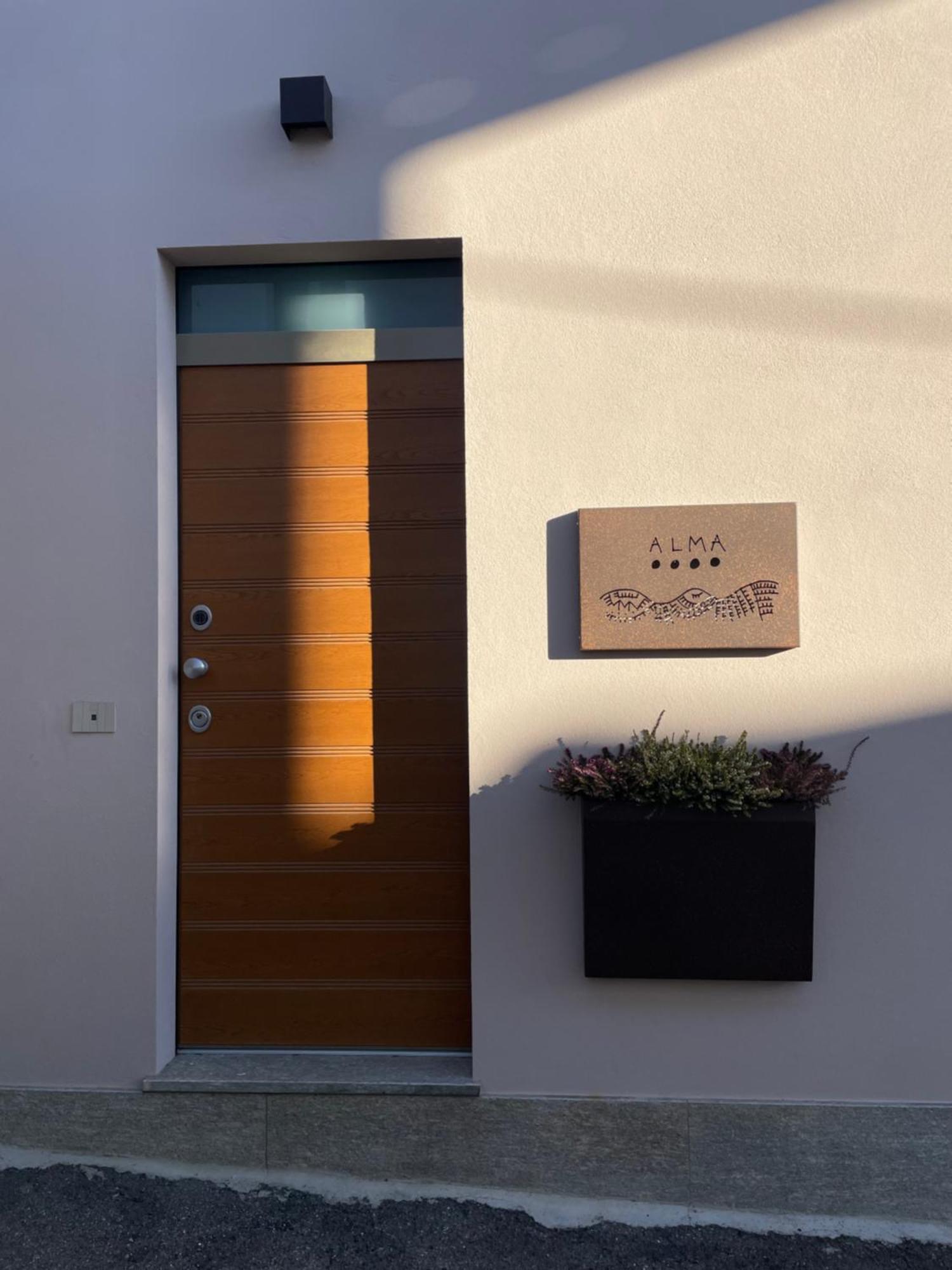 Alma I Luoghi Dell Anima Apartment ดิอาโนดัลบา ภายนอก รูปภาพ